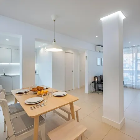 Bright Close To The Sea Apartman