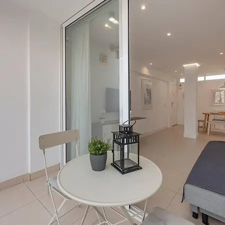 Bright Close To The Sea Marbella