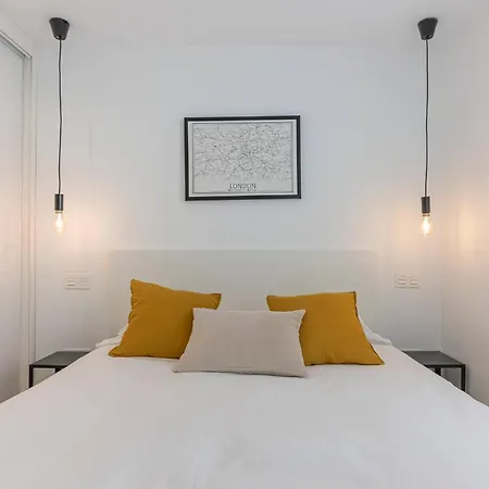 Bright Close To The Sea Apartment *